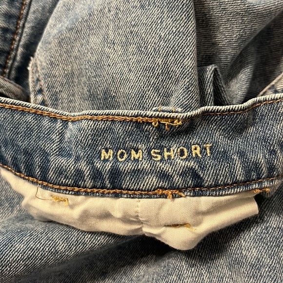American Eagle acid wash “mom short” jean shorts - Picture 4 of 5